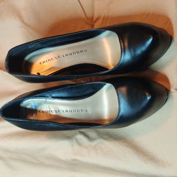 Chinese Laundry Shoes - Chinese Laundry Heel Shoes, Black Size 7.5 NWOB